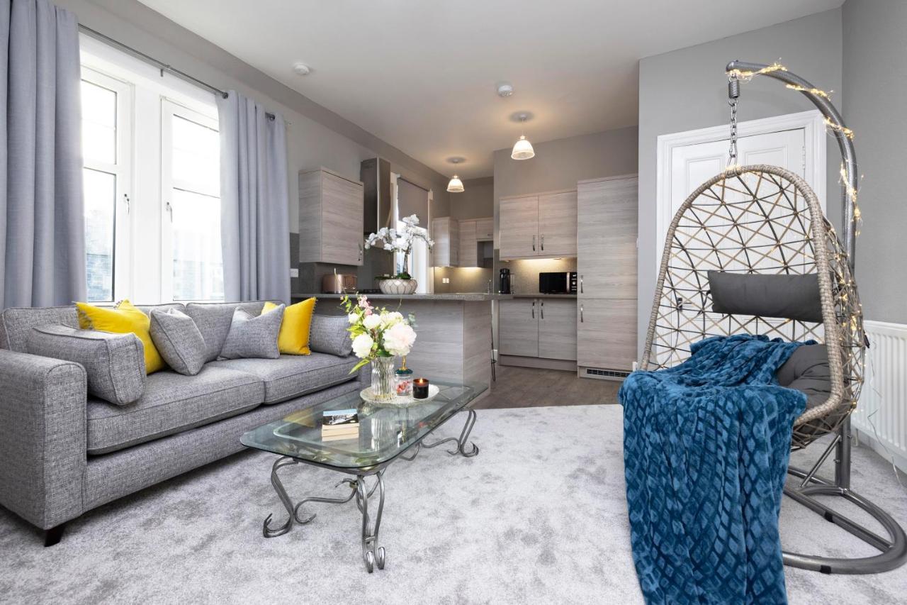 Stylish George Street Apartment Peebles Bagian luar foto