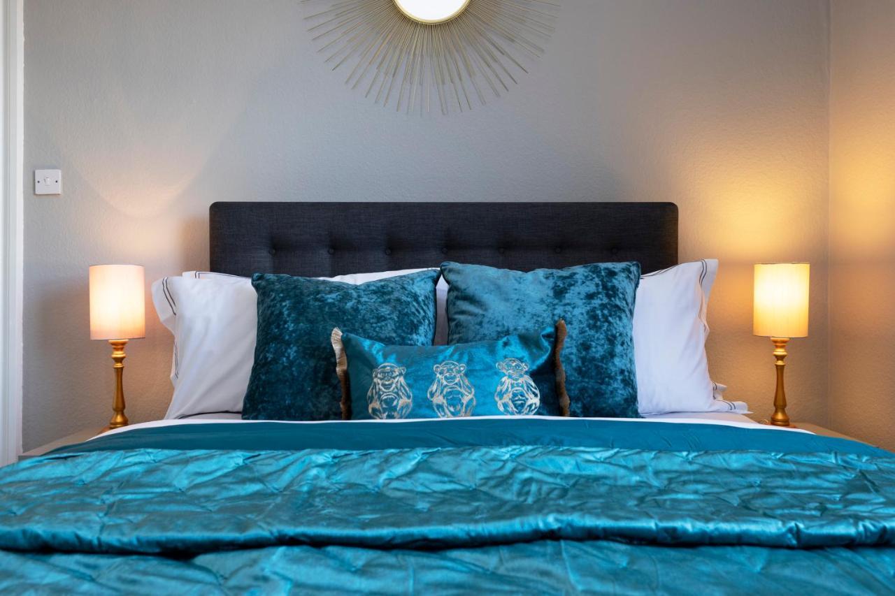 Stylish George Street Apartment Peebles Bagian luar foto
